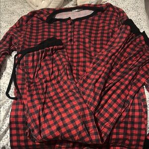 Red and Black Checkered Ekouaer Pajamas - Small